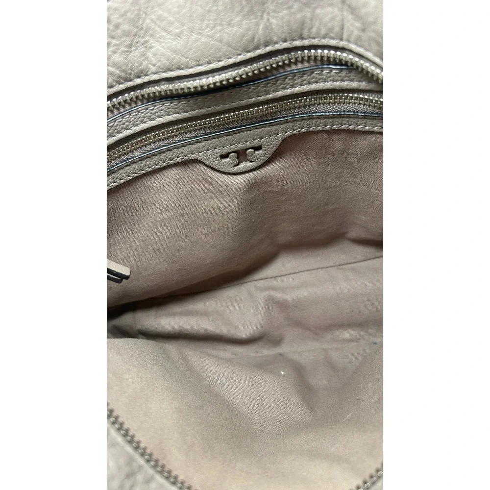 Tory‎ Burch Crossbody Bag Pebbled Leather Taupe Silver Logo Buckle Medium Greige